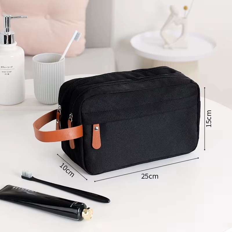 Necessaire Masculina Impermeável Preto com alça em couro – 25×15×10 cm